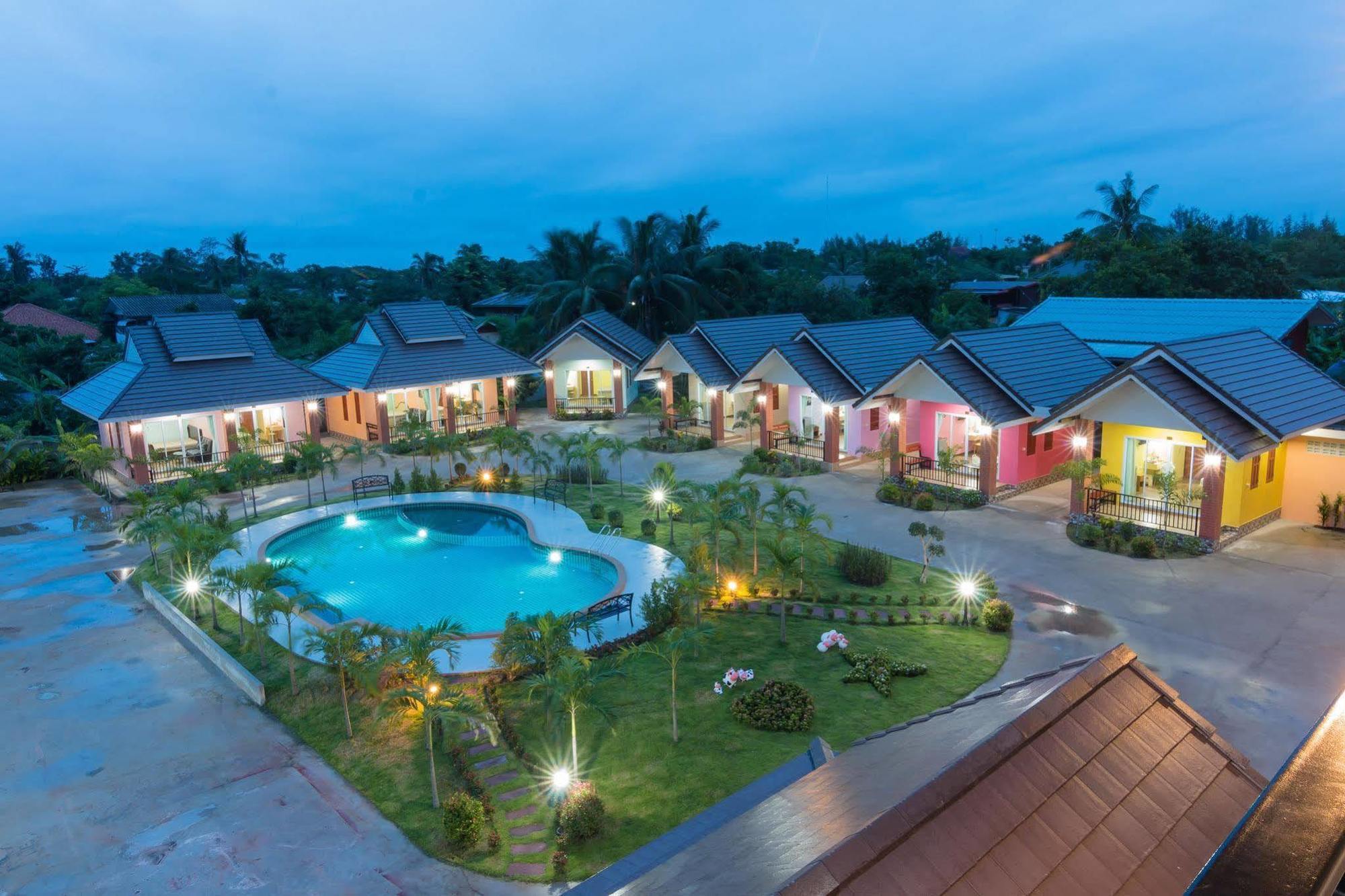 Samrong Garden Udon Thani Exterior foto