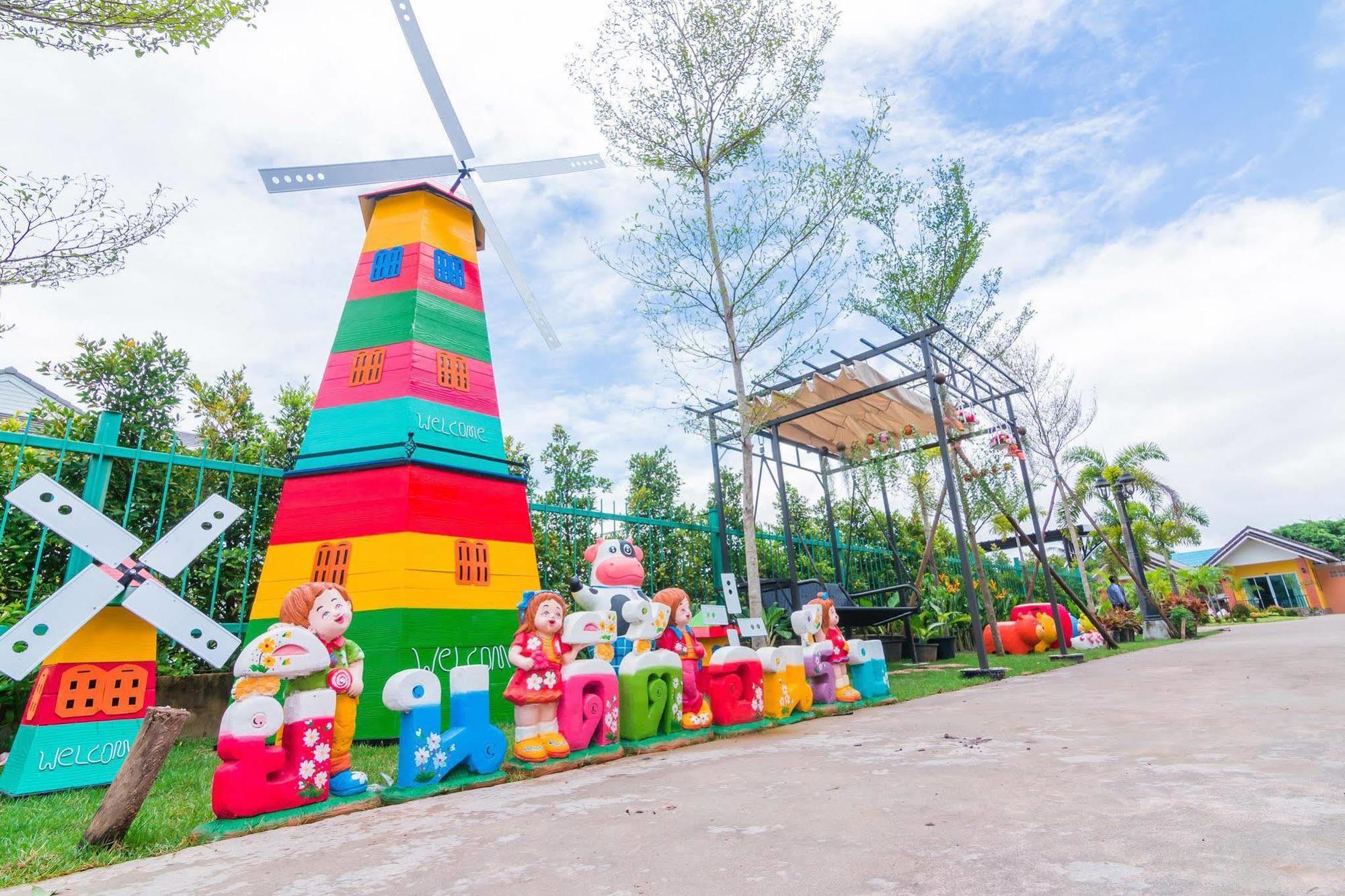 Samrong Garden Udon Thani Exterior foto