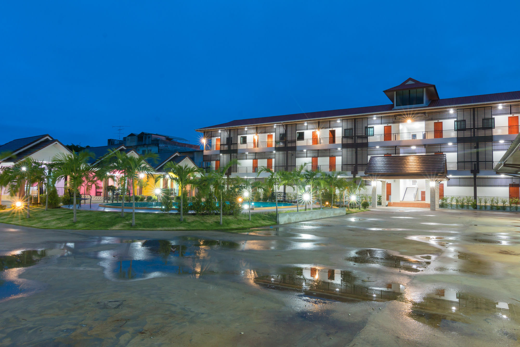 Samrong Garden Udon Thani Exterior foto